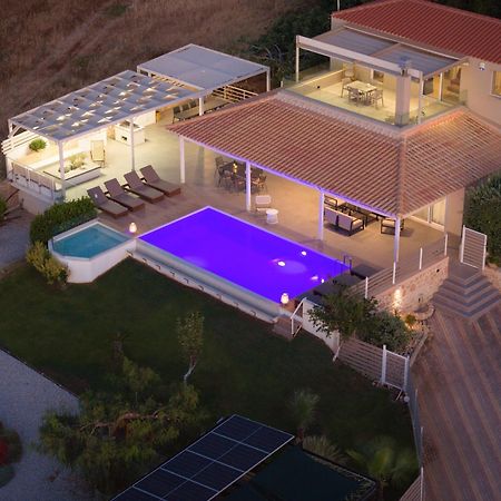 Alba Bianca Villa, Family Retreat With Heated Pool By Thinkvilla Χερσόνησος Εξωτερικό φωτογραφία