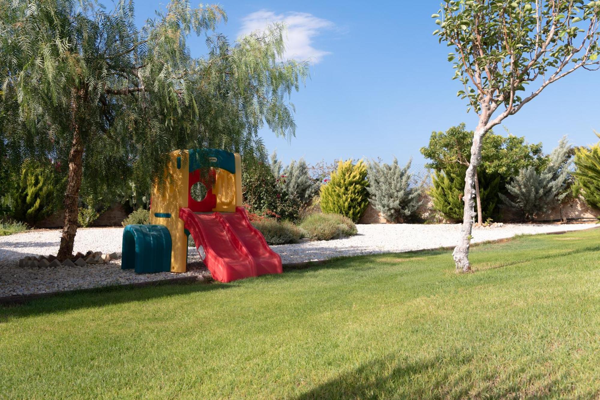 Alba Bianca Villa, Family Retreat With Heated Pool By Thinkvilla Χερσόνησος Εξωτερικό φωτογραφία