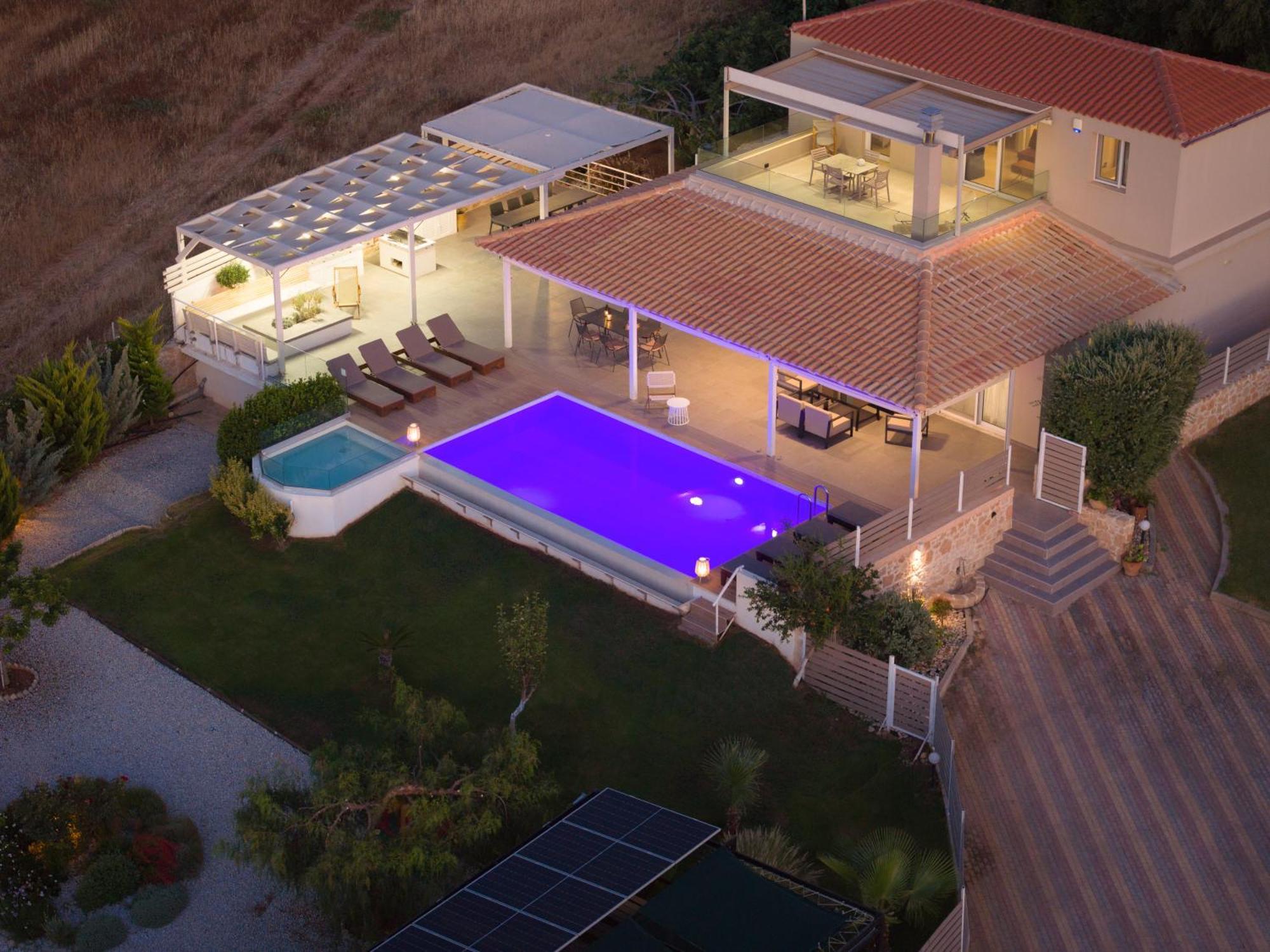 Alba Bianca Villa, Family Retreat With Heated Pool By Thinkvilla Χερσόνησος Εξωτερικό φωτογραφία